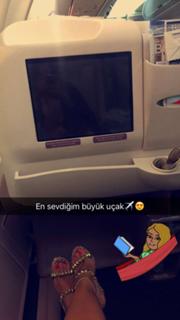 Tugce Ozbudak feet photo thumbnail