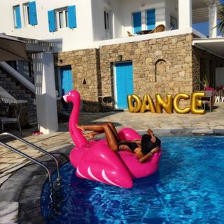 Tugce Ozbudak feet photo thumbnail