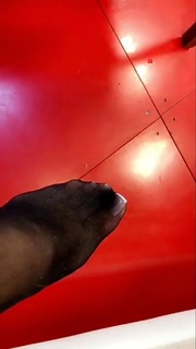 Tugce Ozbudak feet photo thumbnail