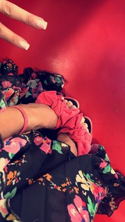 Tugce Ozbudak feet photo thumbnail