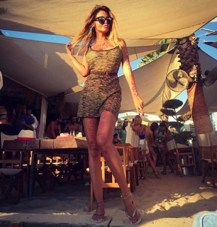 Tugce Ozbudak feet photo thumbnail