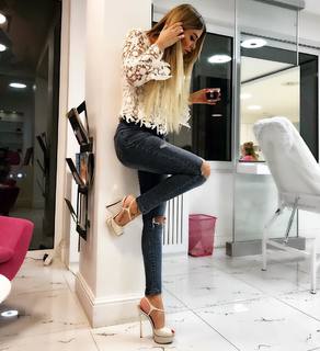 Tugce Ozbudak feet photo thumbnail