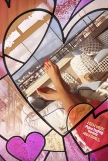 Tugce Ozbudak feet photo thumbnail