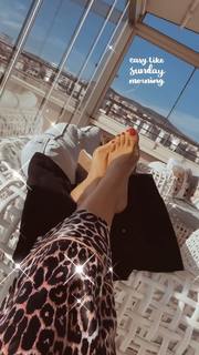 Tugce Ozbudak feet photo thumbnail