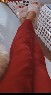 Tugce Ozbudak feet photo thumbnail