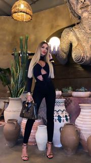 Tugce Ozbudak feet photo thumbnail