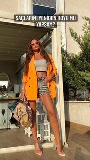 Tugce Ozbudak feet photo thumbnail