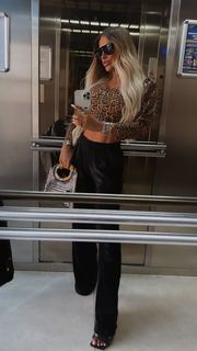 Tugce Ozbudak feet photo thumbnail