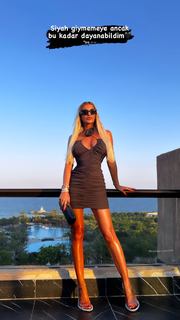 Tugce Ozbudak feet photo thumbnail