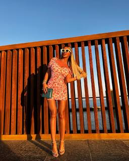 Tugce Ozbudak feet photo thumbnail