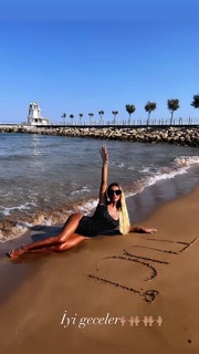 Tugce Ozbudak feet photo thumbnail