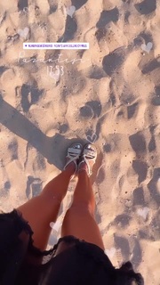 Tugce Ozbudak feet photo thumbnail