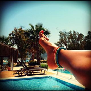 Tugce Ozbudak feet photo thumbnail