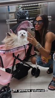 Tugce Ozbudak feet photo thumbnail