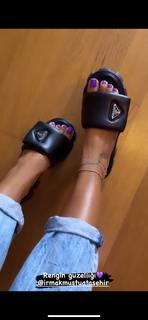 Tugce Ozbudak feet photo thumbnail