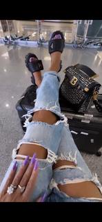 Tugce Ozbudak feet photo thumbnail