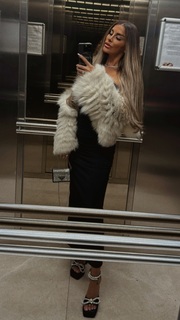 Tugce Ozbudak feet photo thumbnail