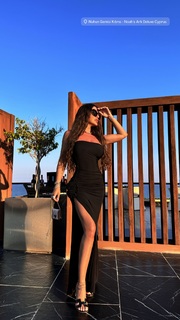 Tugce Ozbudak feet photo thumbnail