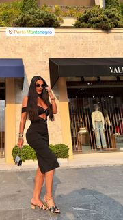 Tugce Ozbudak feet photo thumbnail