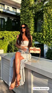 Tugce Ozbudak feet photo thumbnail