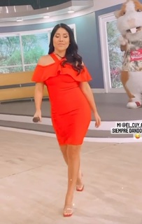 Tula Rodríguez feet photo 16