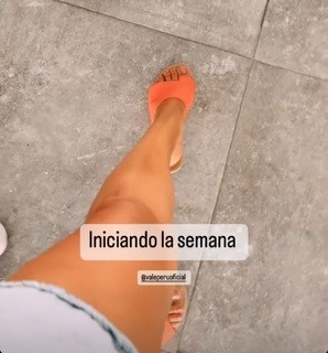 Tula Rodríguez feet photo 10