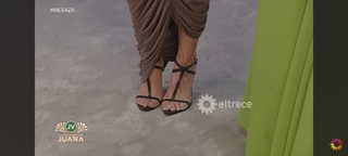 Tuli Acosta feet photo 5