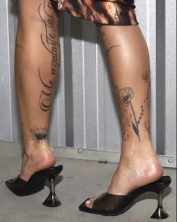 Tuli Acosta feet photo 7