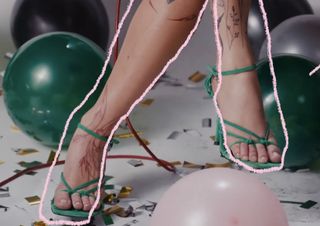 Tuli Acosta feet photo 6