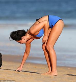 Tulisa feet photo thumbnail