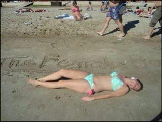 Tulisa feet photo thumbnail