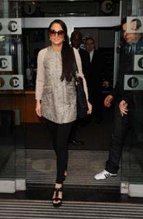 Tulisa feet photo thumbnail
