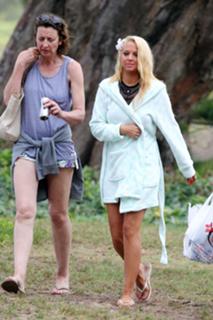 Tulisa feet photo thumbnail