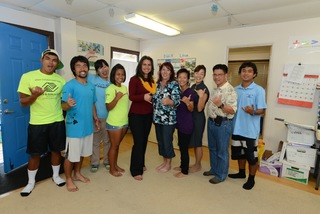Tulsi Gabbard feet photo thumbnail