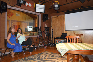 Tulsi Gabbard feet photo thumbnail