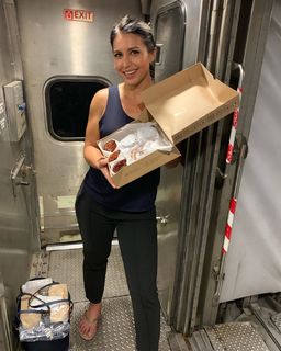Tulsi Gabbard feet photo thumbnail