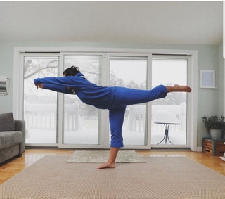 Tulsi Gabbard feet photo thumbnail