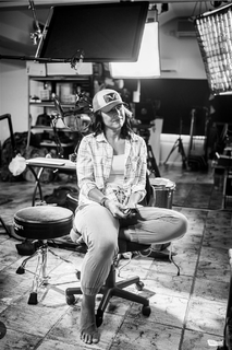Tulsi Gabbard feet photo thumbnail