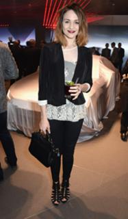 Tuppence Middleton feet photo thumbnail