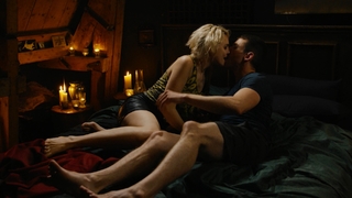 Tuppence Middleton feet photo thumbnail