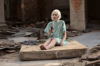 Tuppence Middleton feet photo thumbnail