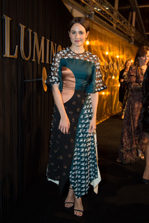 Tuppence Middleton feet photo thumbnail