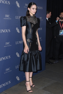 Tuppence Middleton feet photo thumbnail