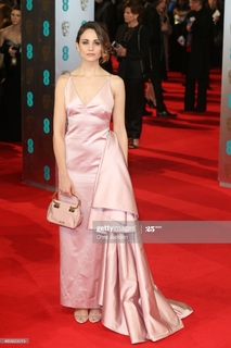 Tuppence Middleton feet photo thumbnail