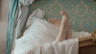 Tuppence Middleton feet photo 1