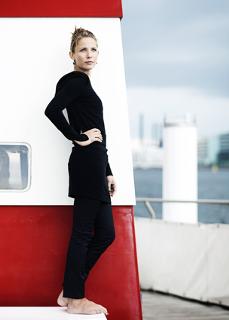 Tuva Novotny feet photo 11