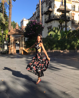Tuvana Türkay feet photo thumbnail
