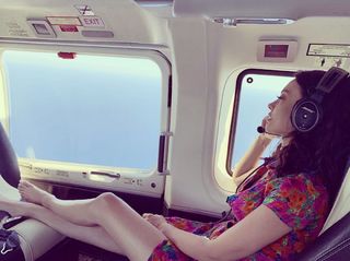 Tuvana Türkay feet photo thumbnail