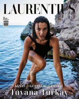 Tuvana Türkay feet photo thumbnail