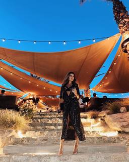 Tuvana Türkay feet photo thumbnail